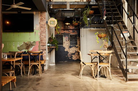 The Criterion Hotel - Tourism Gold Coast 2