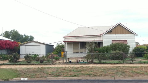 The Crooked Cottage - Tourism Gold Coast 1