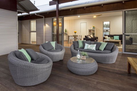 The Deck - Tourism Gold Coast 0