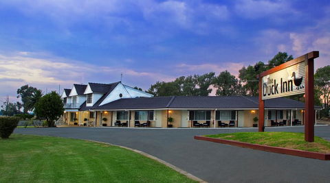 The Duck Inn Apartments - Tourism Gold Coast 0