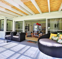 The Endless Summer  Culburra - Pet Friendly - 2 Mins to Beach - Tourism Gold Coast