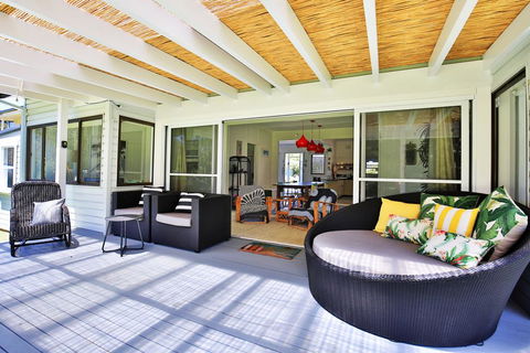 The Endless Summer @ Culburra - Pet Friendly - 2 Mins To Beach - Tourism Gold Coast 0
