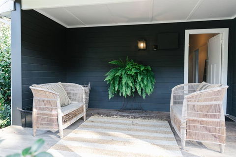The Farm House At Springfield - Tourism Gold Coast 1