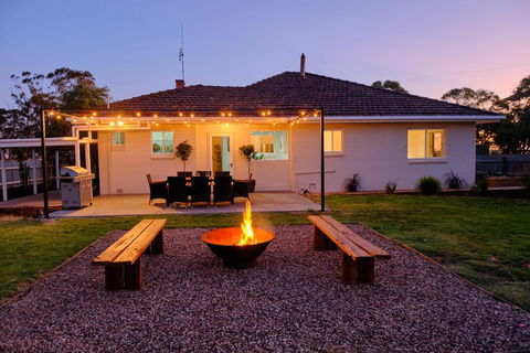The Farmhouse. - Tourism Gold Coast 0