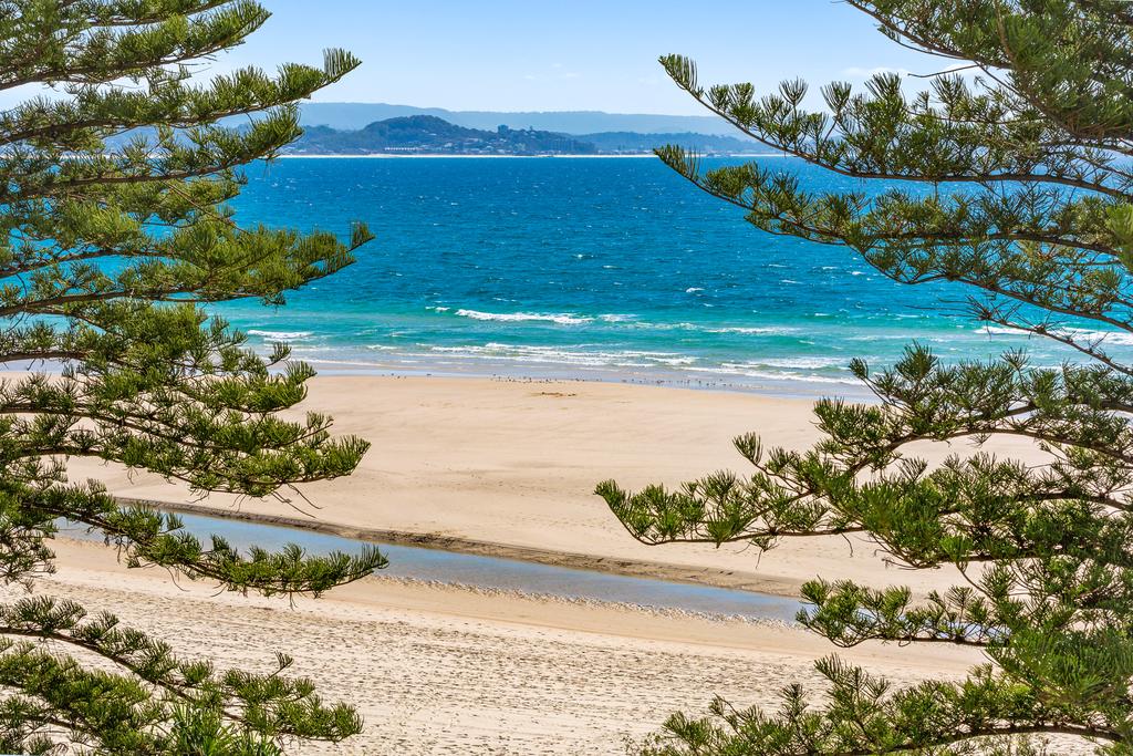 Kirra QLD Tourism Gold Coast