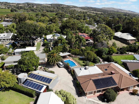 The Grape And Olive At Willunga - Gold Coast 1