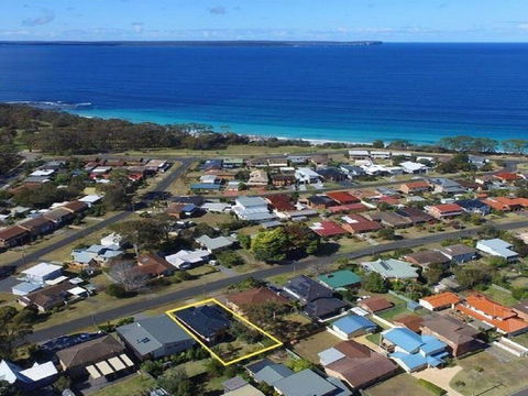 The Great White - Beach Living At Its Best - Tourism Gold Coast 3