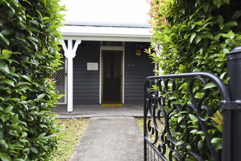 The Grey House - Tourism Gold Coast 2