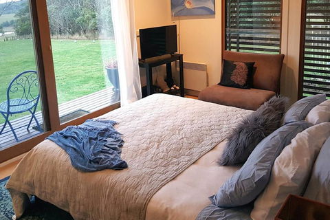 The Gurdies Room With Amazing Sunset Views - Tourism Gold Coast 0