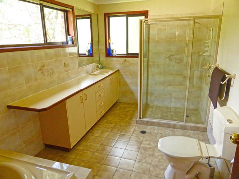 The Happy Shack @ Callala Bay - Tourism Gold Coast 2