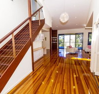 The Holiday House - Tourism Gold Coast