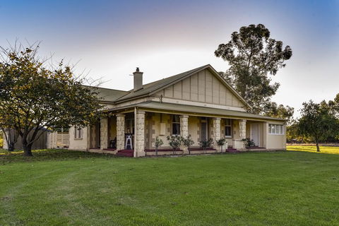 The Jazz B&B - Tourism Gold Coast 0