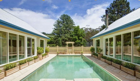 The Kangaloon House - Tourism Gold Coast 1
