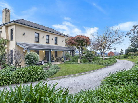 The Lodge @ Linden Hall - Tourism Gold Coast 1
