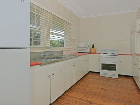 The Marlin - A Gem Close To Rock Pools - Tourism Gold Coast 1