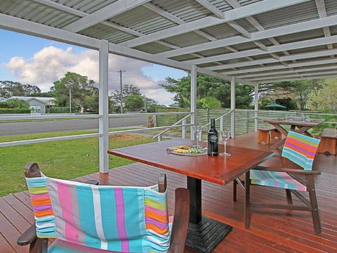 The Marlin - A Gem Close To Rock Pools - Tourism Gold Coast 0