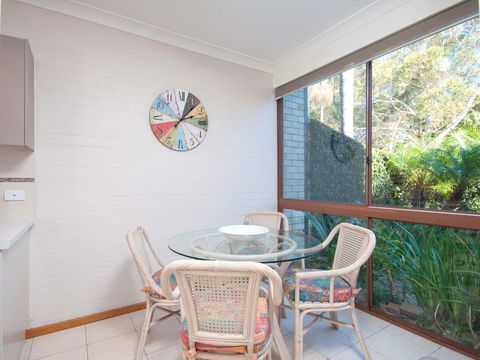 The Moorings, 5/4 Cromarty Road - Tourism Gold Coast 1