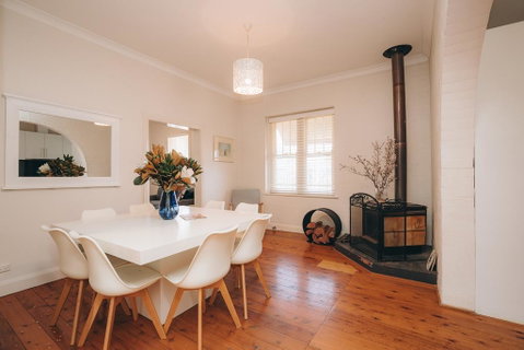 The Mudgee Merlot Gate Guesthouse - Tourism Gold Coast 3