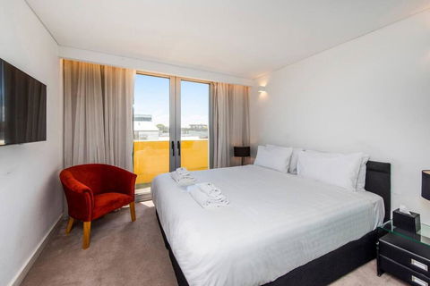 The Nest - Cosy Space On Newcastle Street With Roof Terrace - Tourism Gold Coast 0