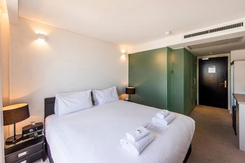 The Nest - Cosy Space On Newcastle Street With Roof Terrace - Tourism Gold Coast 1