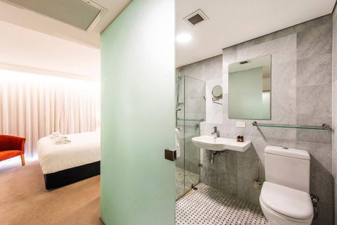 The Nest - Cosy Space On Newcastle Street With Roof Terrace - Tourism Gold Coast 2