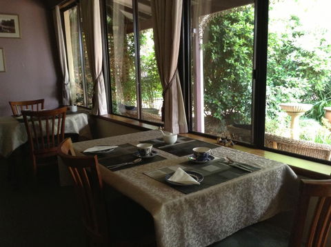 The Noble Grape Guesthouse - Tourism Gold Coast 2