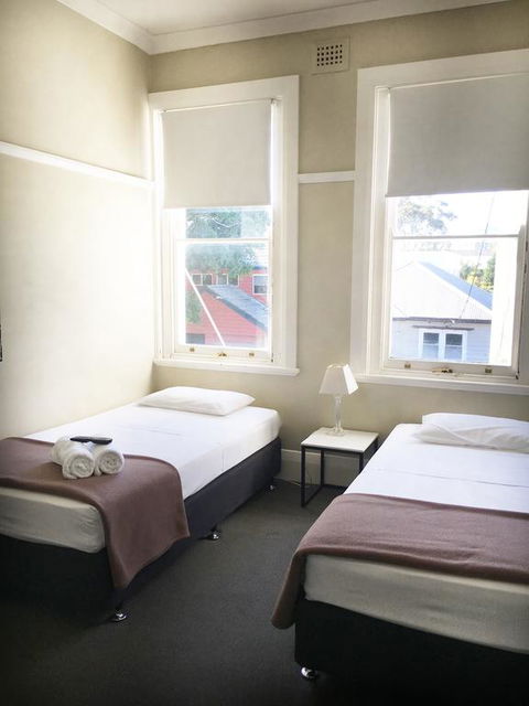 The Oriental Hotel - Tourism Gold Coast 3