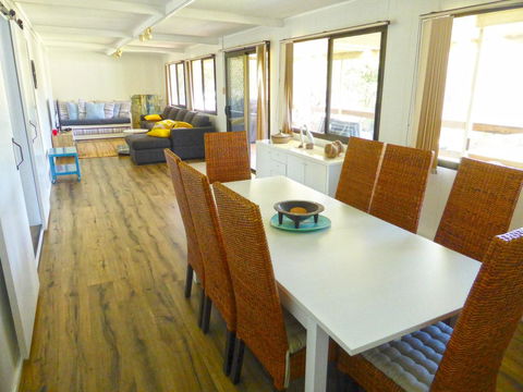 The Relax Shack @ Culburra Beach Sleeps 7 - Tourism Gold Coast 2