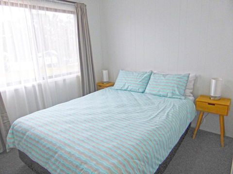 The Relax Shack @ Culburra Beach Sleeps 7 - Tourism Gold Coast 3
