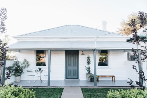 The Repose - Boutique Cottage - Tourism Gold Coast 0