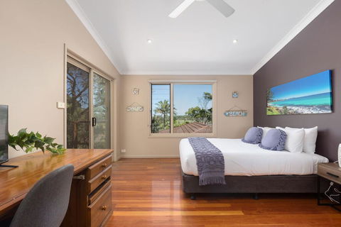The Richmond Beach Villa - Tourism Gold Coast 1
