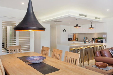 The Rocks Resort Unit GE - Tourism Gold Coast 3