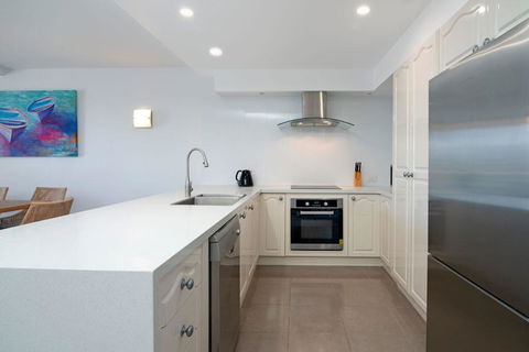 The Rocks Resort, Unit 1C - Tourism Gold Coast 1