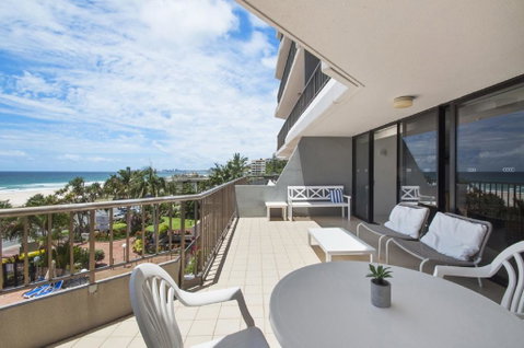 THE ROCKS RESORT, UNIT 3C - Tourism Gold Coast 1