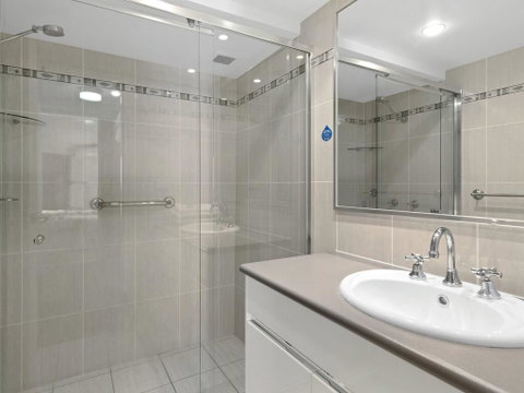 The Rocks Resort, Unit 4i - Tourism Gold Coast 2