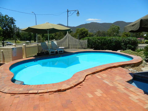 The Roseville Apartments - Tourism Gold Coast 2
