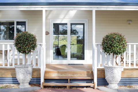 The Summer House Retreat - Tourism Gold Coast 0
