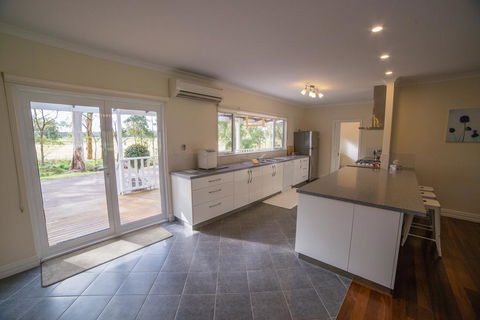 The Summer House Retreat - Tourism Gold Coast 2