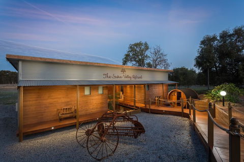 The Swan Valley Retreat - Tourism Gold Coast 3