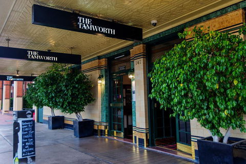 The Tamworth Hotel - Tourism Gold Coast 0