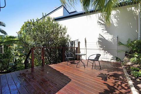 THE VIEW, TUGUN - 4 Bedrooms - Sea Views - Private Heated Pool - Tourism Gold Coast 1