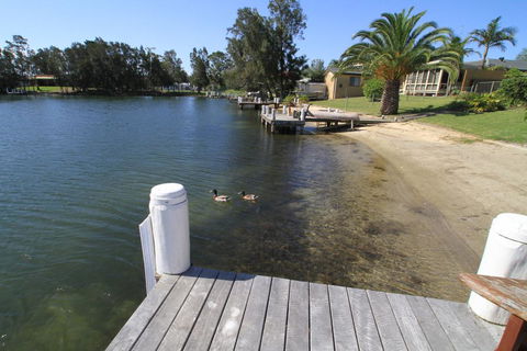 The Waterfront On Teal - Tourism Gold Coast 1