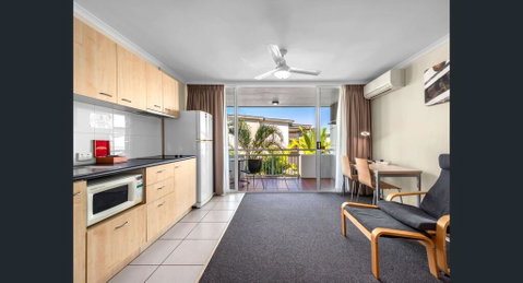 The Wellington Apartment Hotel - Tourism Gold Coast 3