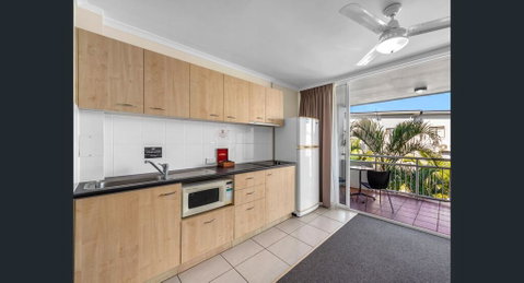 The Wellington Apartment Hotel - Tourism Gold Coast 1