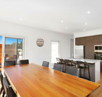 The Wharf House - Budgewoi - Tourism Gold Coast