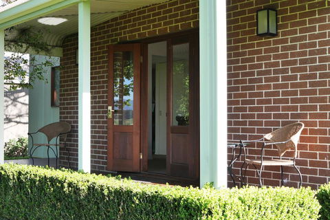 The Willows B N B - Tourism Gold Coast 3