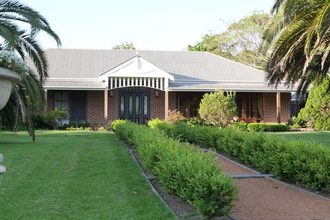 The Willows B N B - Tourism Gold Coast 0