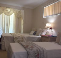 Theme Parks Amituofo Guest House - Tourism Gold Coast