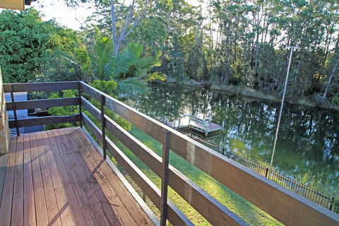 Thora Street Waterfront - Tourism Gold Coast 3