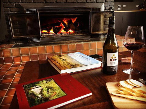 Thousand Lakes Lodge - Tourism Gold Coast 1